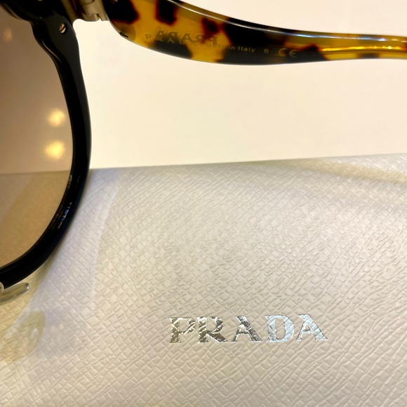 Prada collection , lovely sunglasses. NWT.Made in Italy. Authentic - Picture 5 of 9